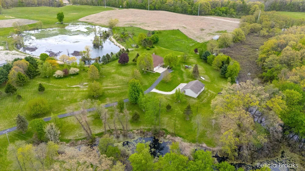 275 W Brogan Road Hastings, MI 49058