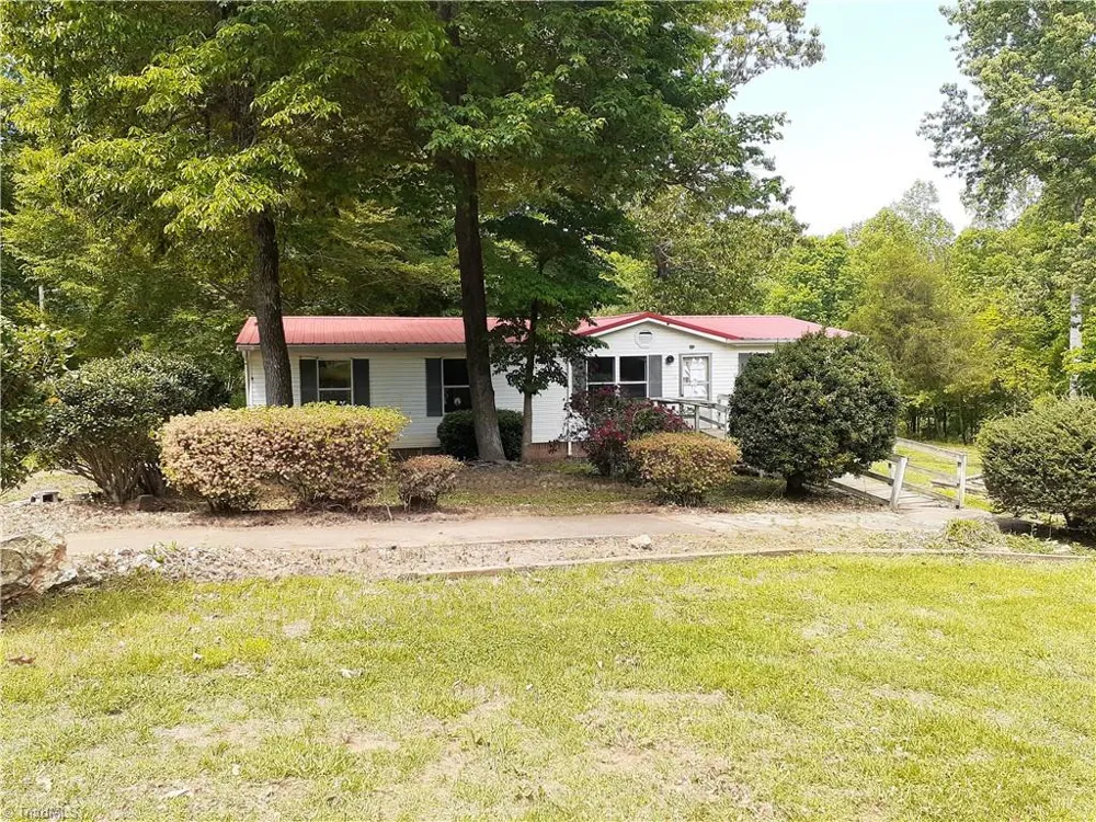 142 Hope Lane Mocksville, NC 27028