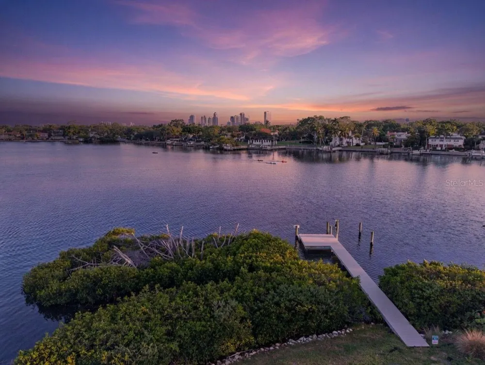 1026 MONTEREY BOULEVARD NE St Petersburg, FL 33704