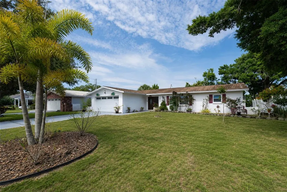 6212 20TH STREET S St Petersburg, FL 33712