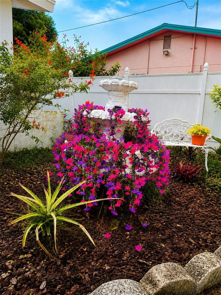 6212 20TH STREET S St Petersburg, FL 33712