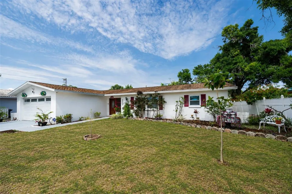 6212 20TH STREET S St Petersburg, FL 33712
