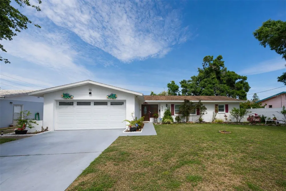 6212 20TH STREET S St Petersburg, FL 33712