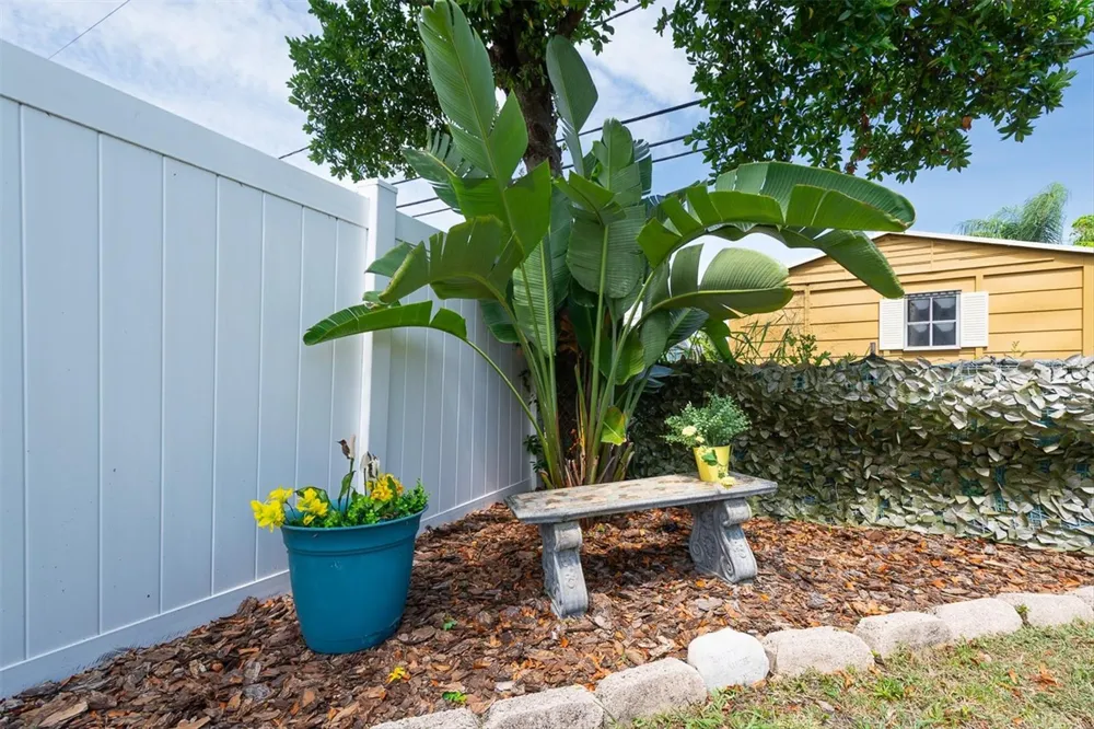6212 20TH STREET S St Petersburg, FL 33712