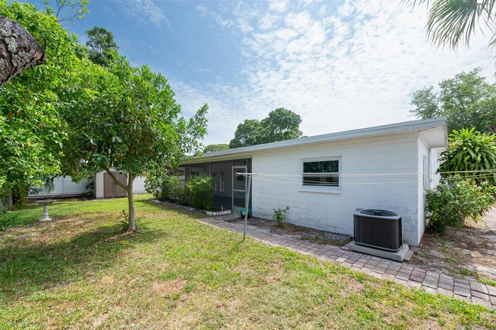 6212 20TH STREET S St Petersburg, FL 33712