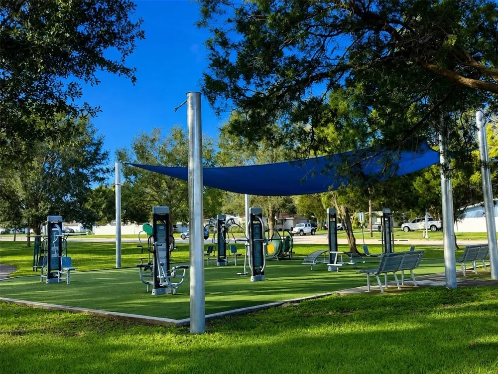 6212 20TH STREET S St Petersburg, FL 33712