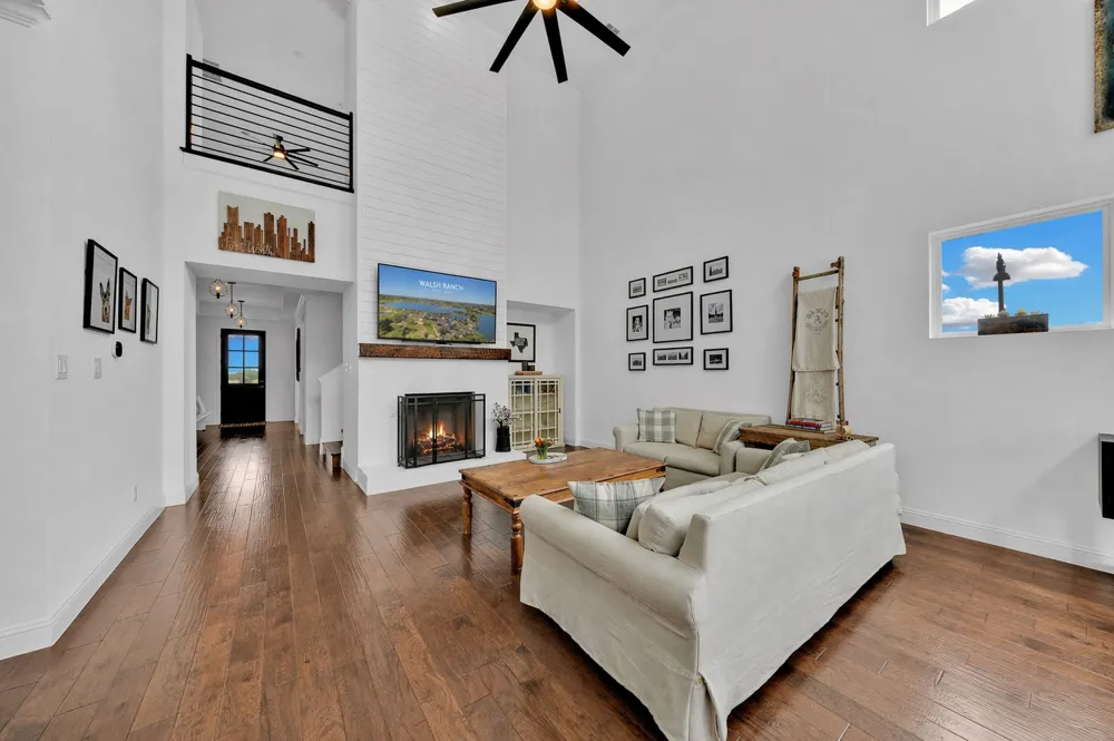 13616 Walsh Avenue Fort Worth, TX 76008