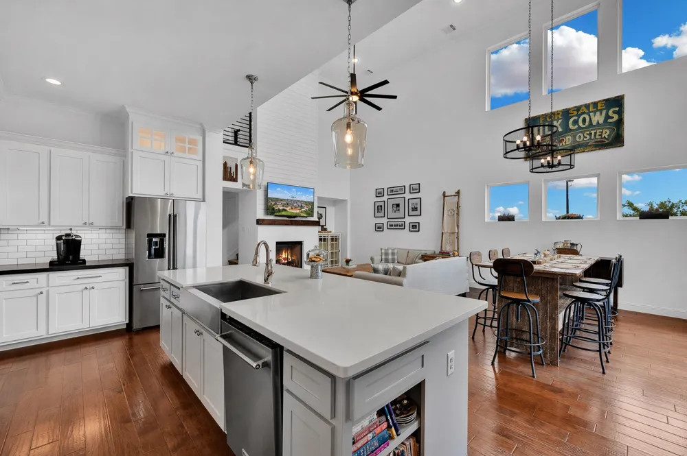 13616 Walsh Avenue Fort Worth, TX 76008