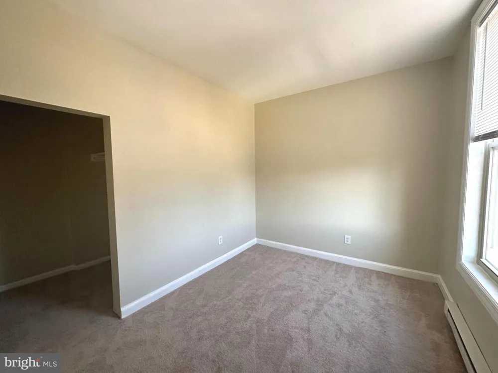 64 W ANTIETAM STREET #APT. 7 Hagerstown, MD 21740