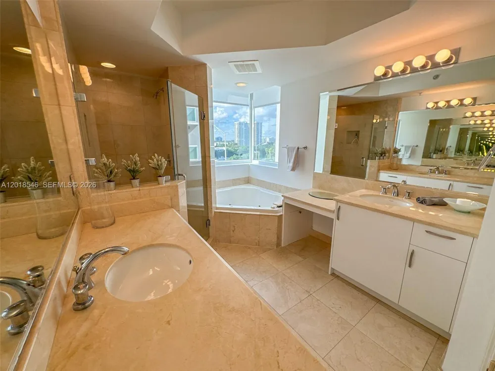 19400 Turnberry Way #531 Aventura, FL 33180