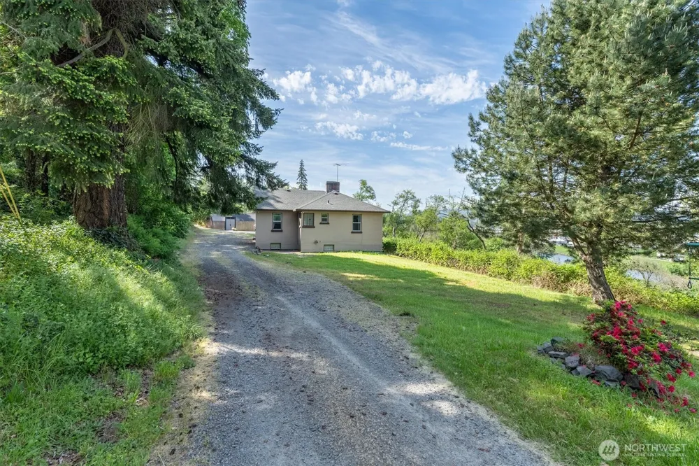 201 Carroll Road Kelso, WA 98626