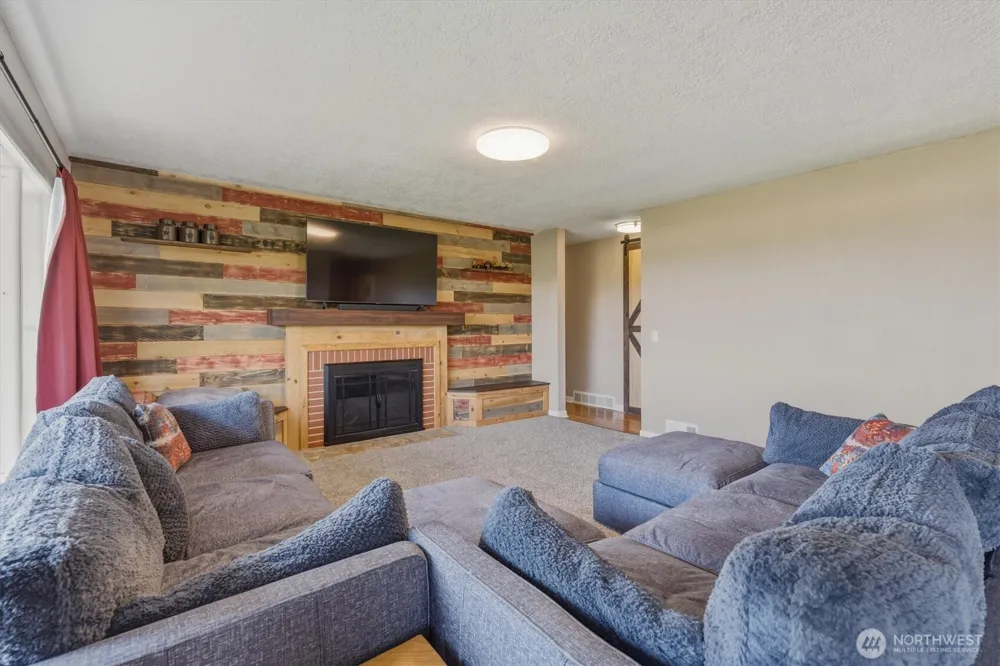201 Carroll Road Kelso, WA 98626