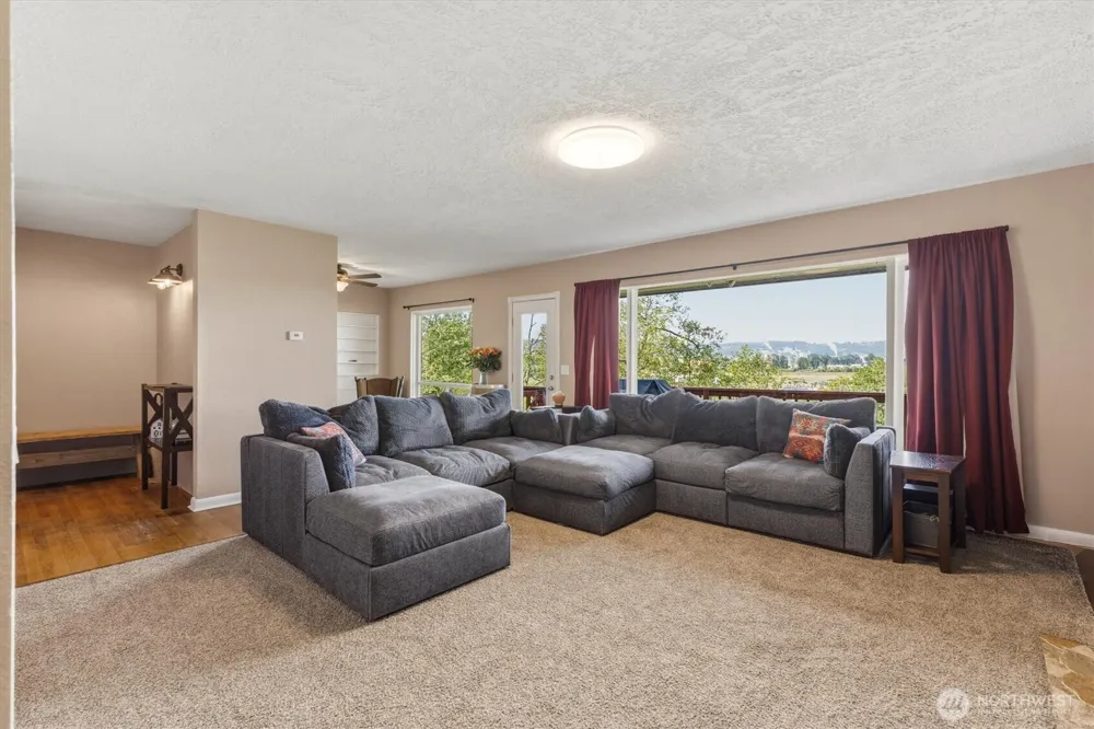 201 Carroll Road Kelso, WA 98626