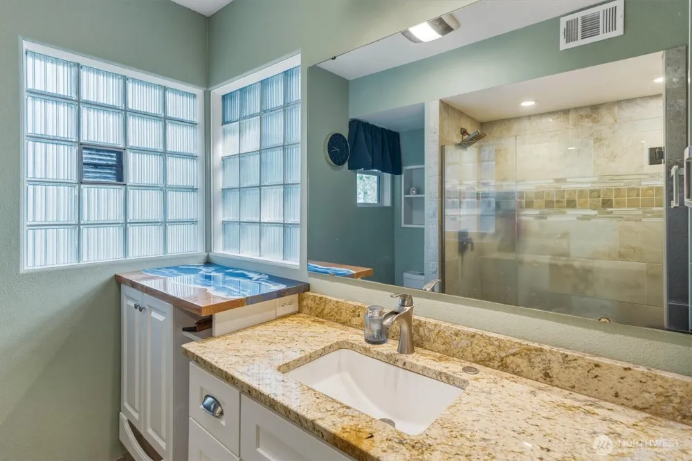 201 Carroll Road Kelso, WA 98626
