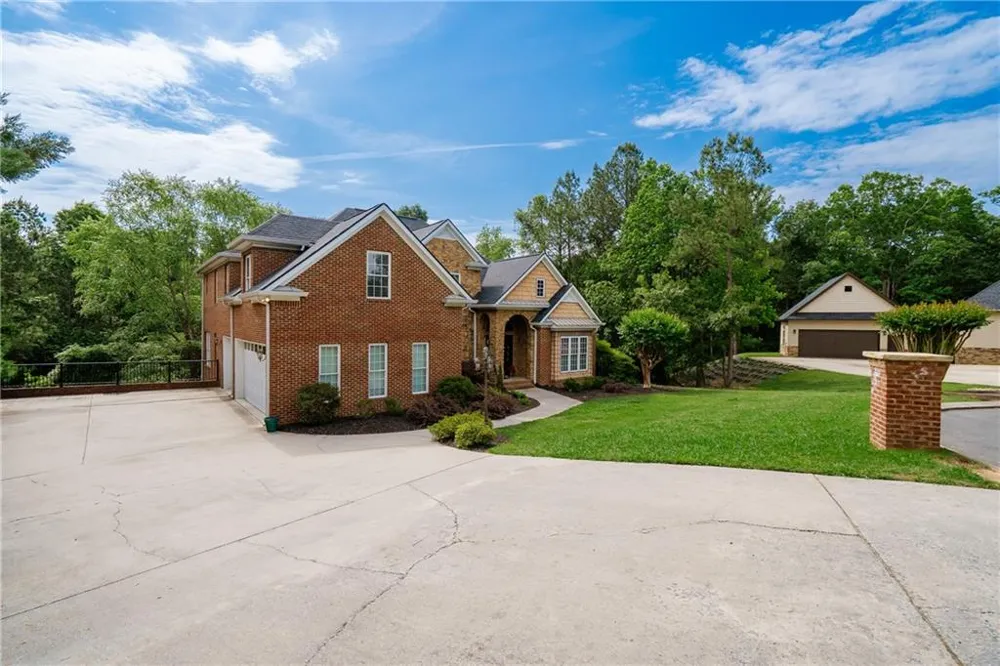 411 Overlook Way Cohutta, GA 30710