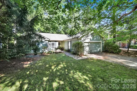 3421 Crescent Knoll Drive