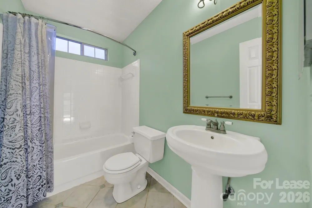 3421 Crescent Knoll Drive Matthews, NC 28105