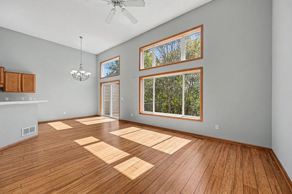 3713 Fox Tail Trail NW Prior Lake, MN 55372