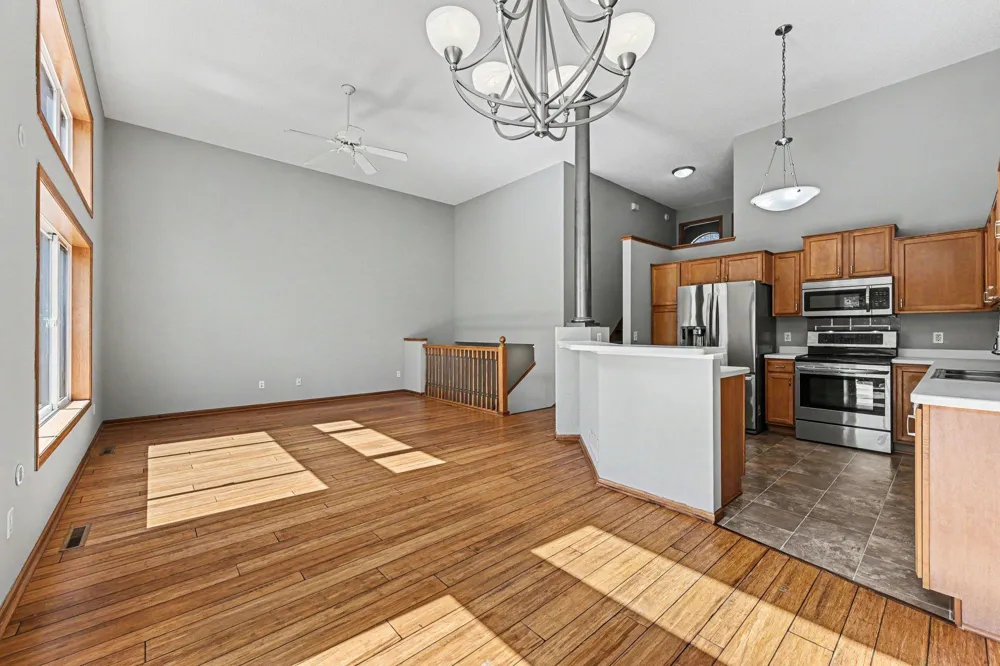 3713 Fox Tail Trail NW Prior Lake, MN 55372