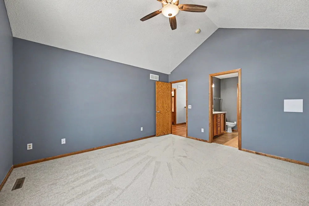 3713 Fox Tail Trail NW Prior Lake, MN 55372