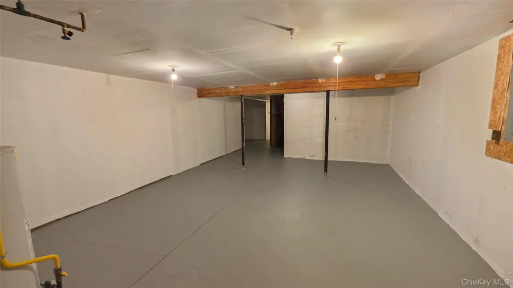 26 Rose Lane Mount Sinai, NY 11766