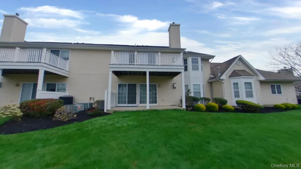26 Rose Lane Mount Sinai, NY 11766