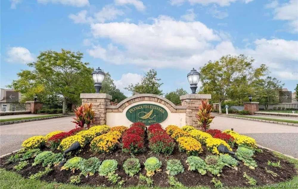 26 Rose Lane Mount Sinai, NY 11766