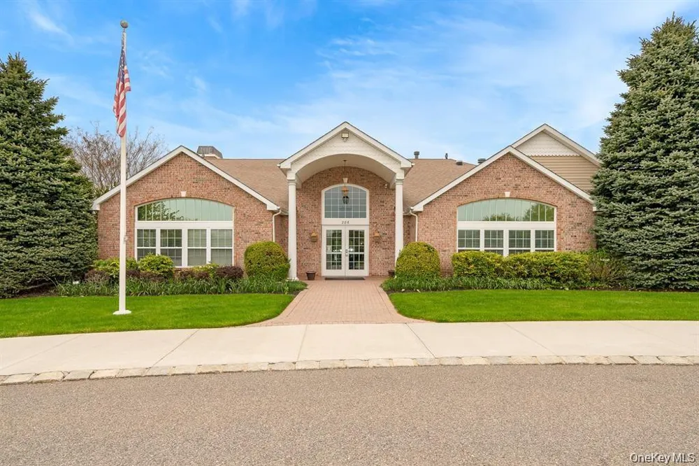 26 Rose Lane Mount Sinai, NY 11766