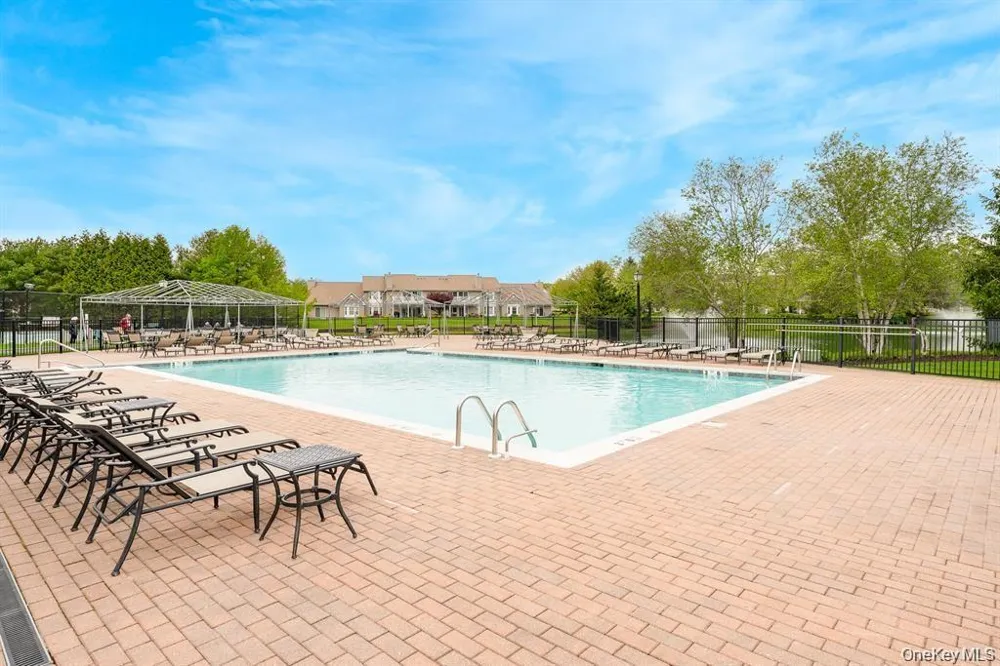 26 Rose Lane Mount Sinai, NY 11766