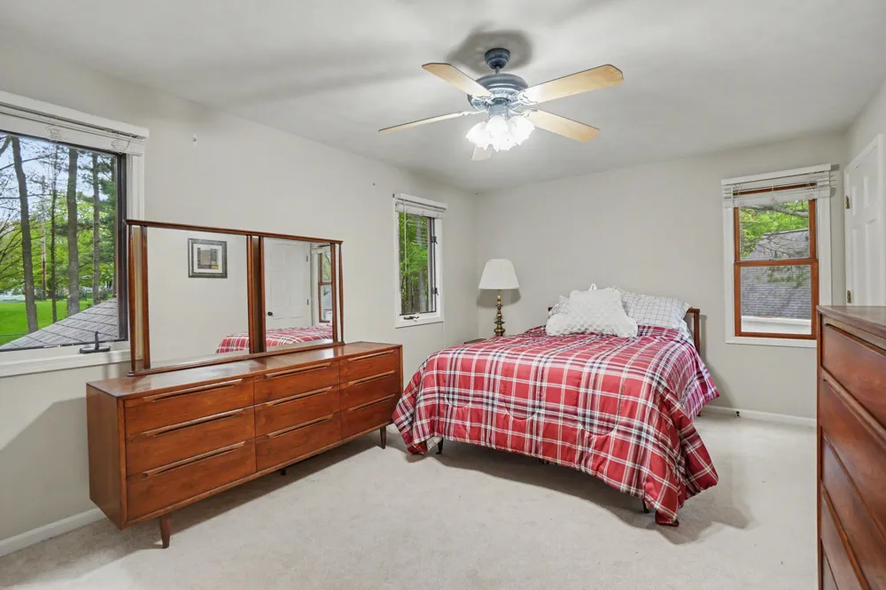 205 Woodlark Court Park Township, MI 49424