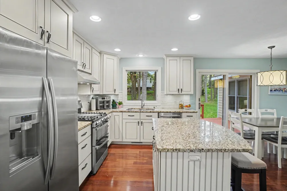 205 Woodlark Court Park Township, MI 49424