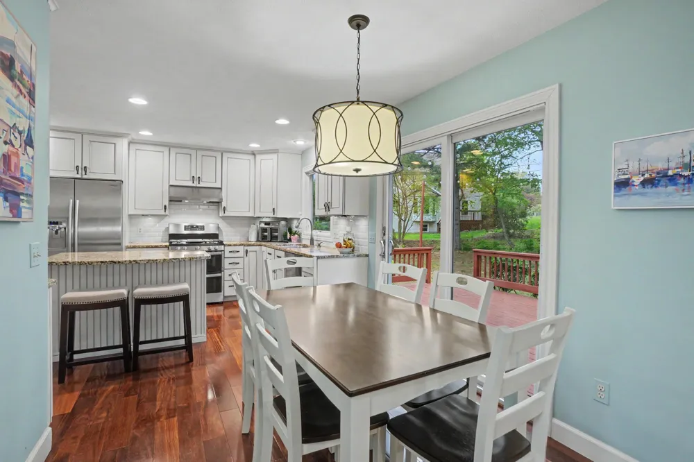 205 Woodlark Court Park Township, MI 49424