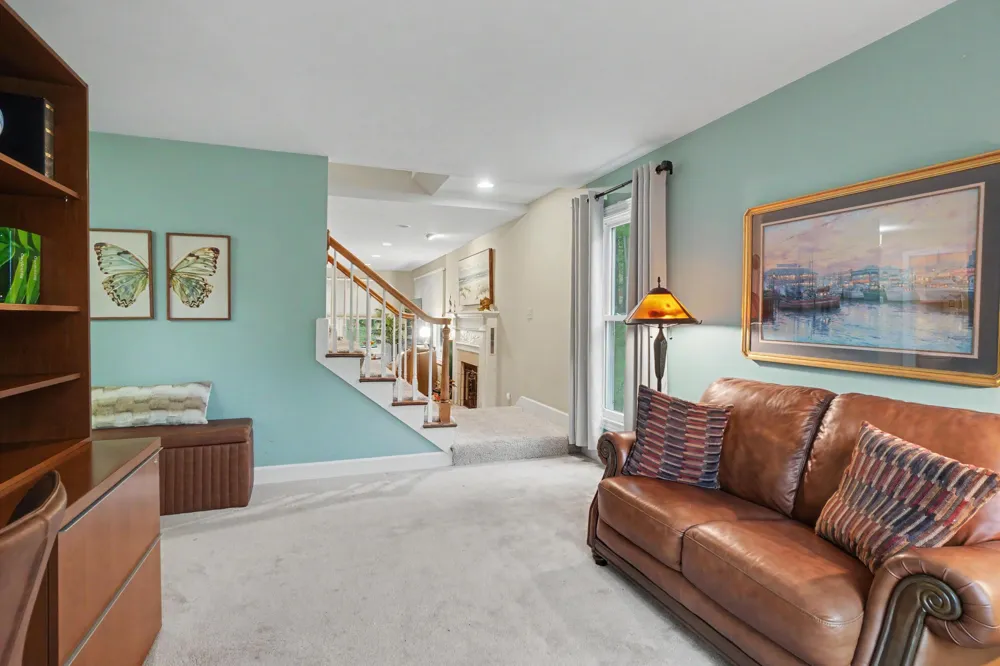 205 Woodlark Court Park Township, MI 49424