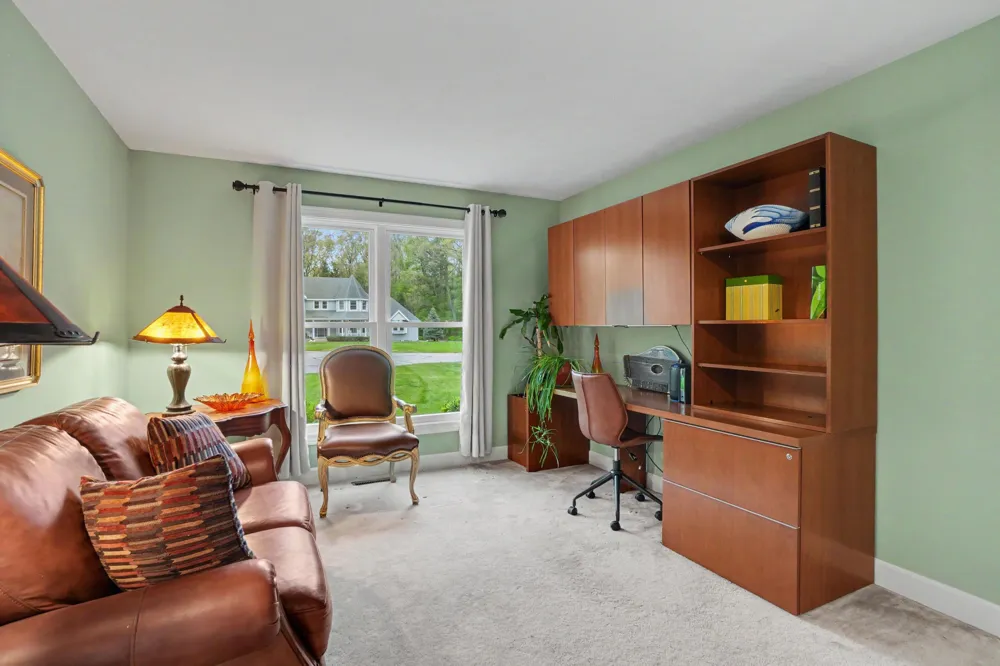 205 Woodlark Court Park Township, MI 49424
