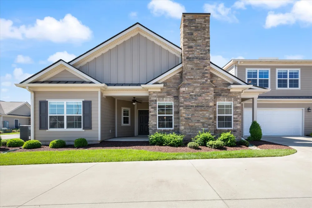 2326 Stonecenter Ln Murfreesboro, TN 37128