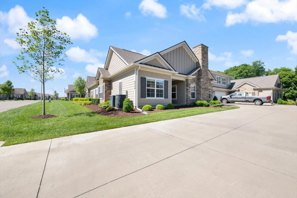 2326 Stonecenter Ln Murfreesboro, TN 37128