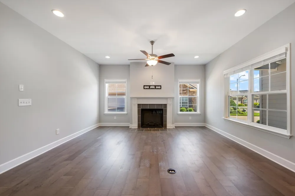 2326 Stonecenter Ln Murfreesboro, TN 37128