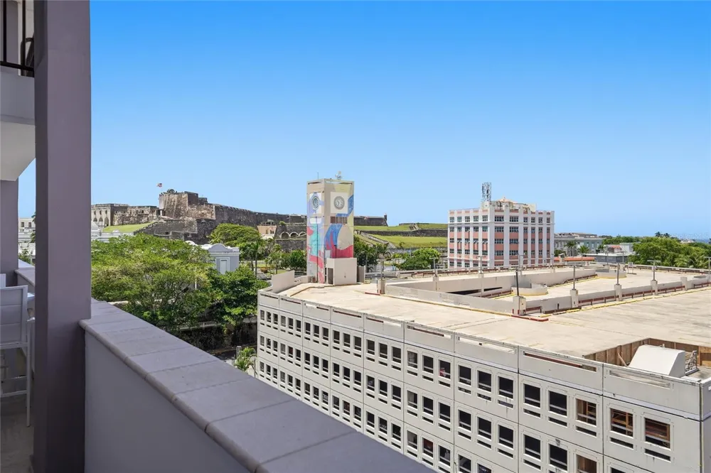 100 JUAN A. CORRETJER #PH-705 Old San Juan, PR 00901