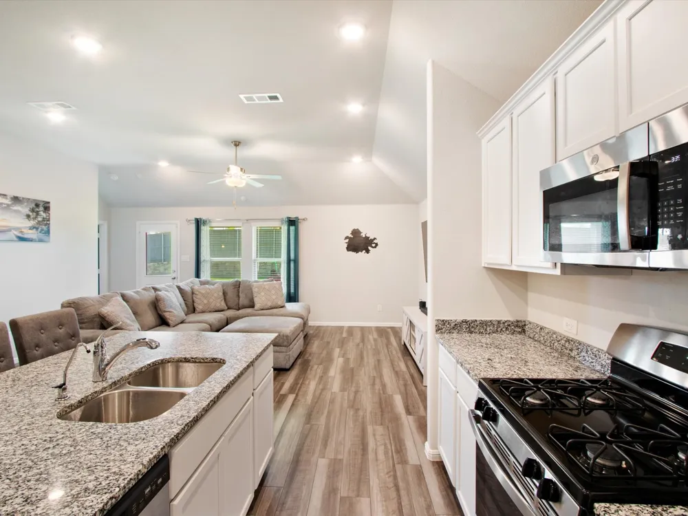 3541 Redbud Flower Trail Prairie Ridge, TX 76084