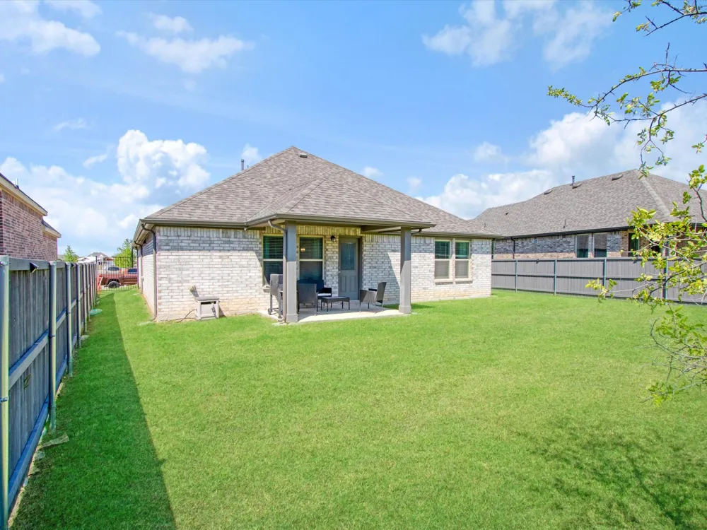 3541 Redbud Flower Trail Prairie Ridge, TX 76084