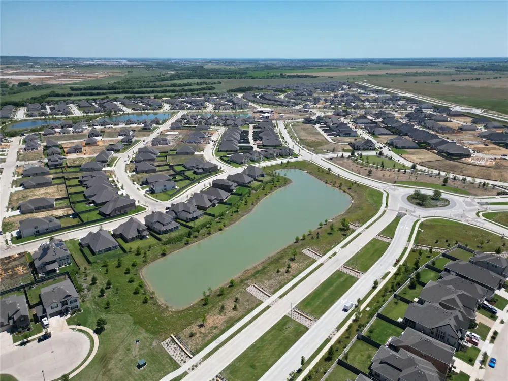 3541 Redbud Flower Trail Prairie Ridge, TX 76084