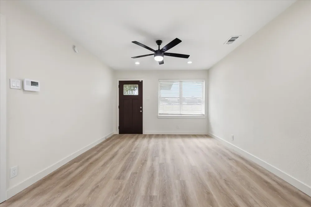 12135 Amsterdam Road Farmers Branch, TX 75234