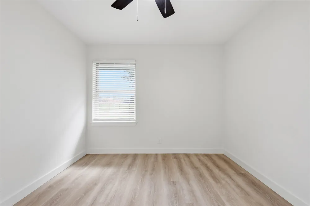 12135 Amsterdam Road Farmers Branch, TX 75234