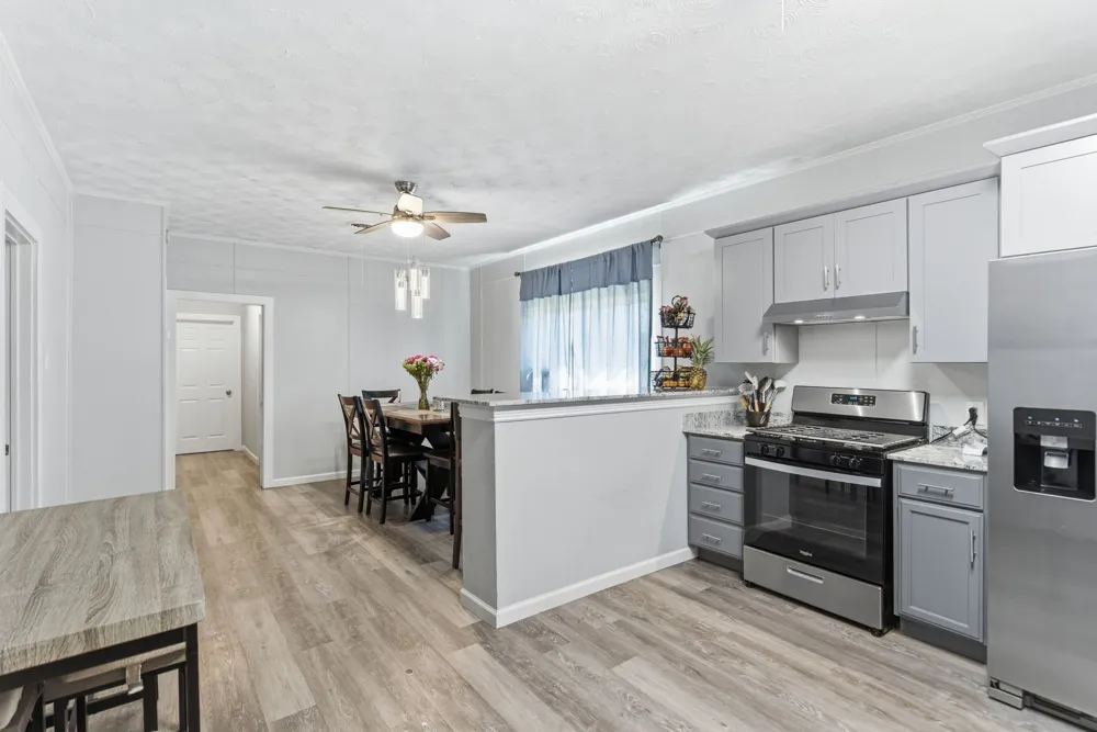 401 W Mesquite Street Gunter, TX 75058