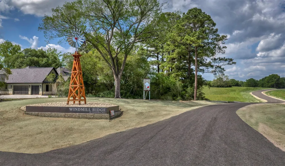 2 Millwood Trail Brenham, TX 77833