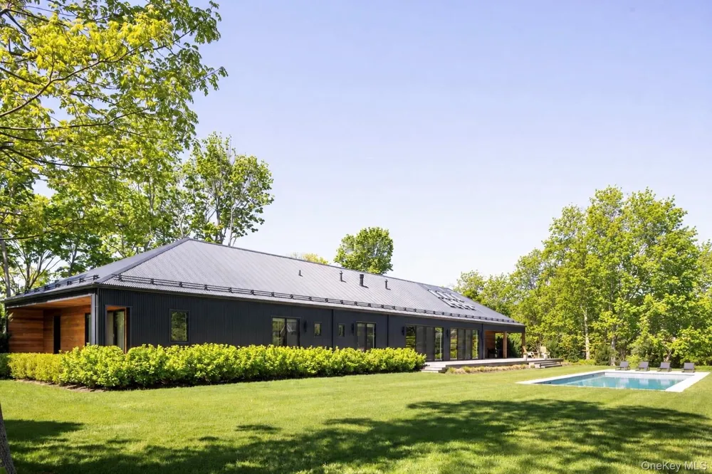1895 Pequash Avenue Cutchogue, NY 11935