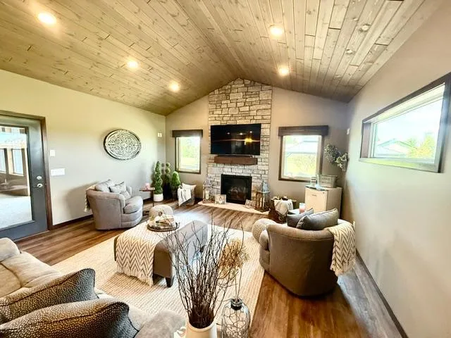 37037 337th Street Redwood Falls, MN 56283