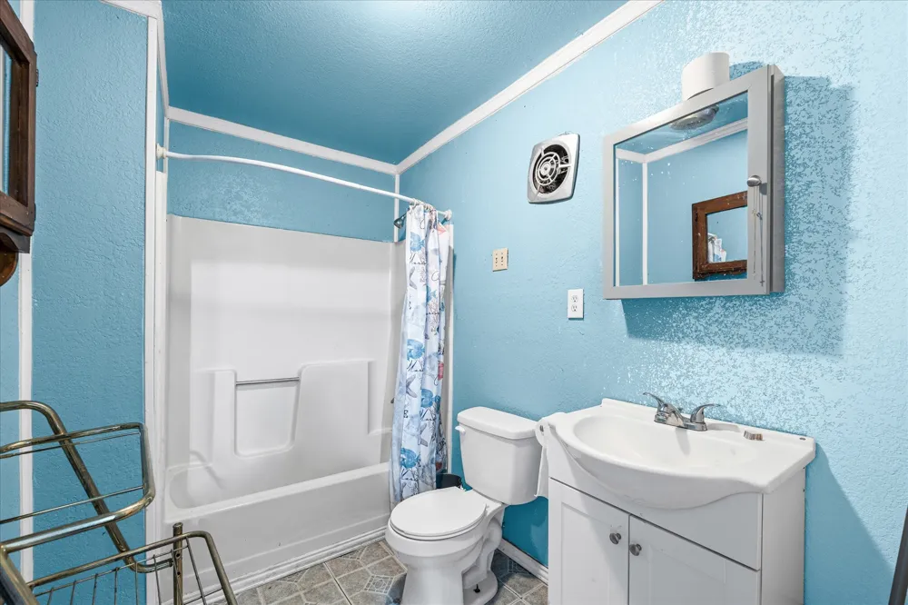 700 3rd Street McGregor, TX 76657