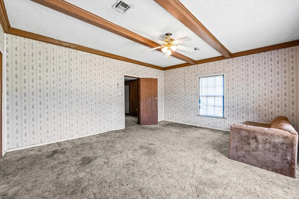 700 3rd Street McGregor, TX 76657