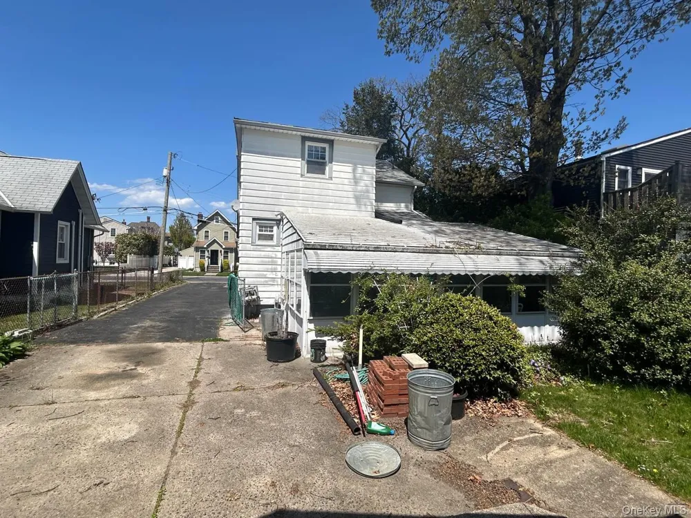 9 Prospect Avenue East Rockaway, NY 11518